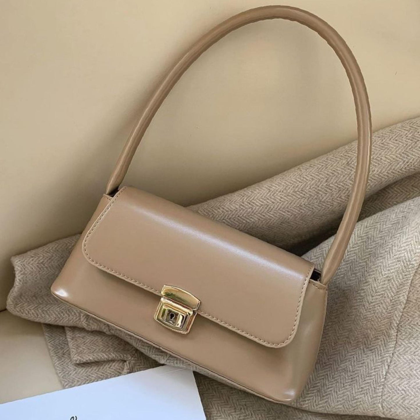 Hand Bag Regalia